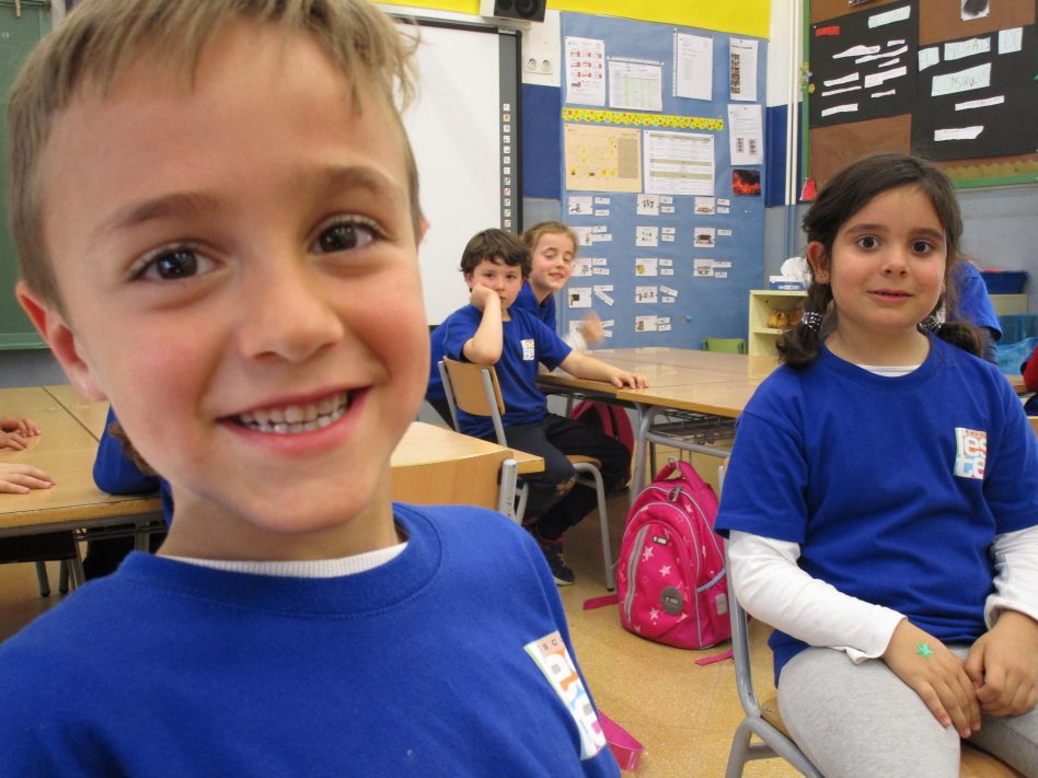 Ioga i educació: “Gomets de colors”.. (1er)